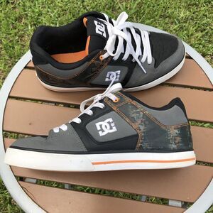 VTG Y2K DC Suede Sneakers 10.5 Skateboarding Shoes Black Orange Chunky Padded